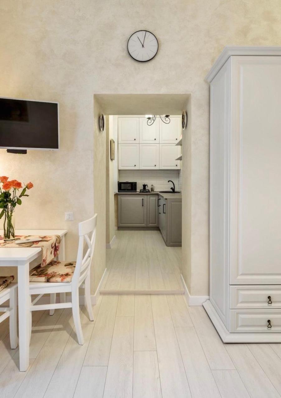 Apartments Lucky home centre Lviv Extérieur photo
